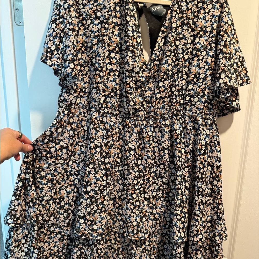 ARULA Black and White Floral Dress